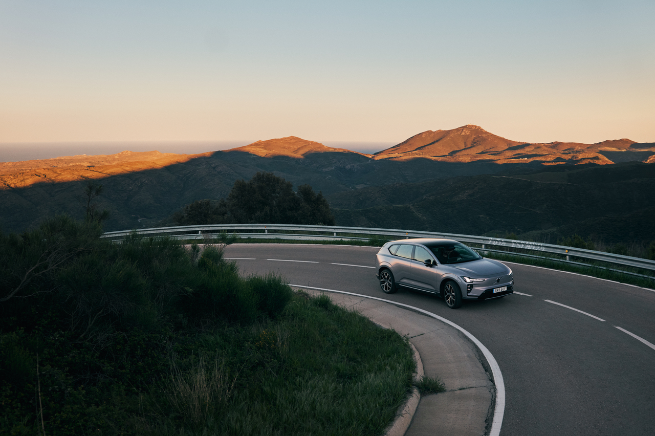 Carwow Car of the Year Awards 2027: Der Volvo EX60 ist das beste Langstreckenauto.