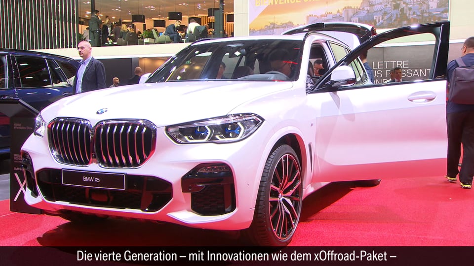 BMW at the 2018 Paris Motor Show.