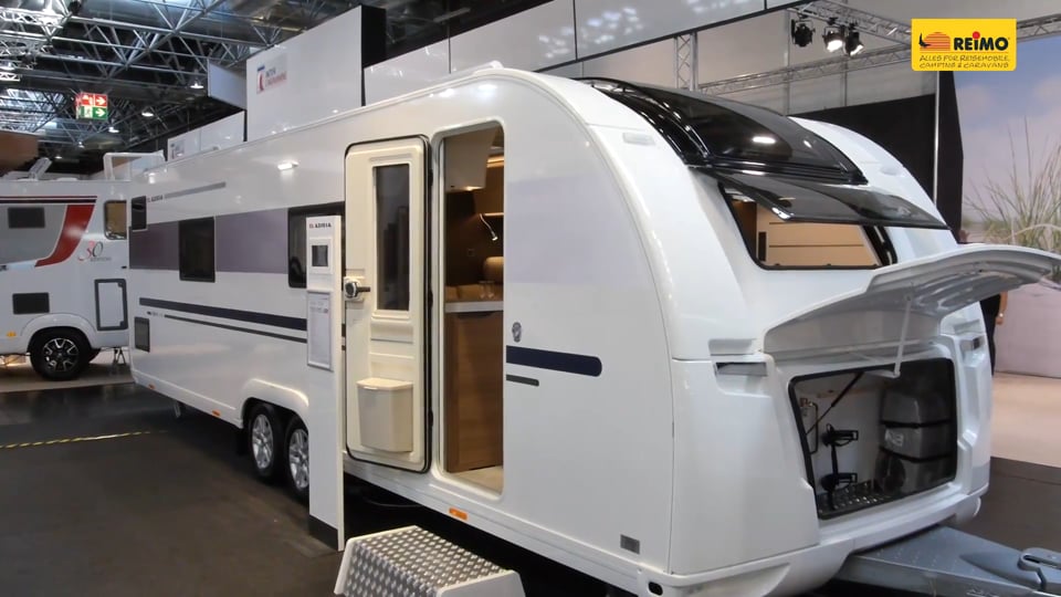 Familien Wohnwagen Adria Alpina 753 HK mit Stockbetten