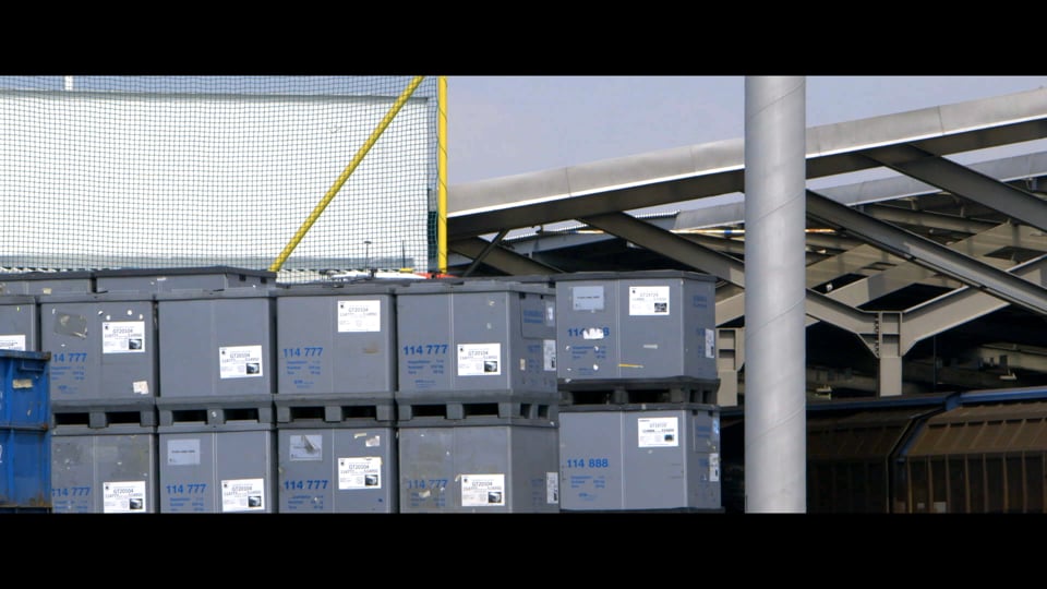 Inventur aus der Luft: ŠKODA AUTO testet autonome Drohne im Logistikbereich