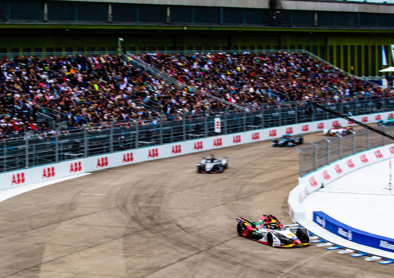 Formel E: Lucas di Grassi siegt souverän beim Audi-Heimspiel in Berlin