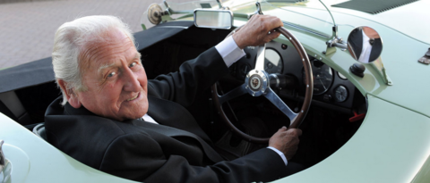 Legendärer Jaguar Cheftestfahrer und Rennfahrer Norman Dewis OBE starb im Alter von 98 Jahren