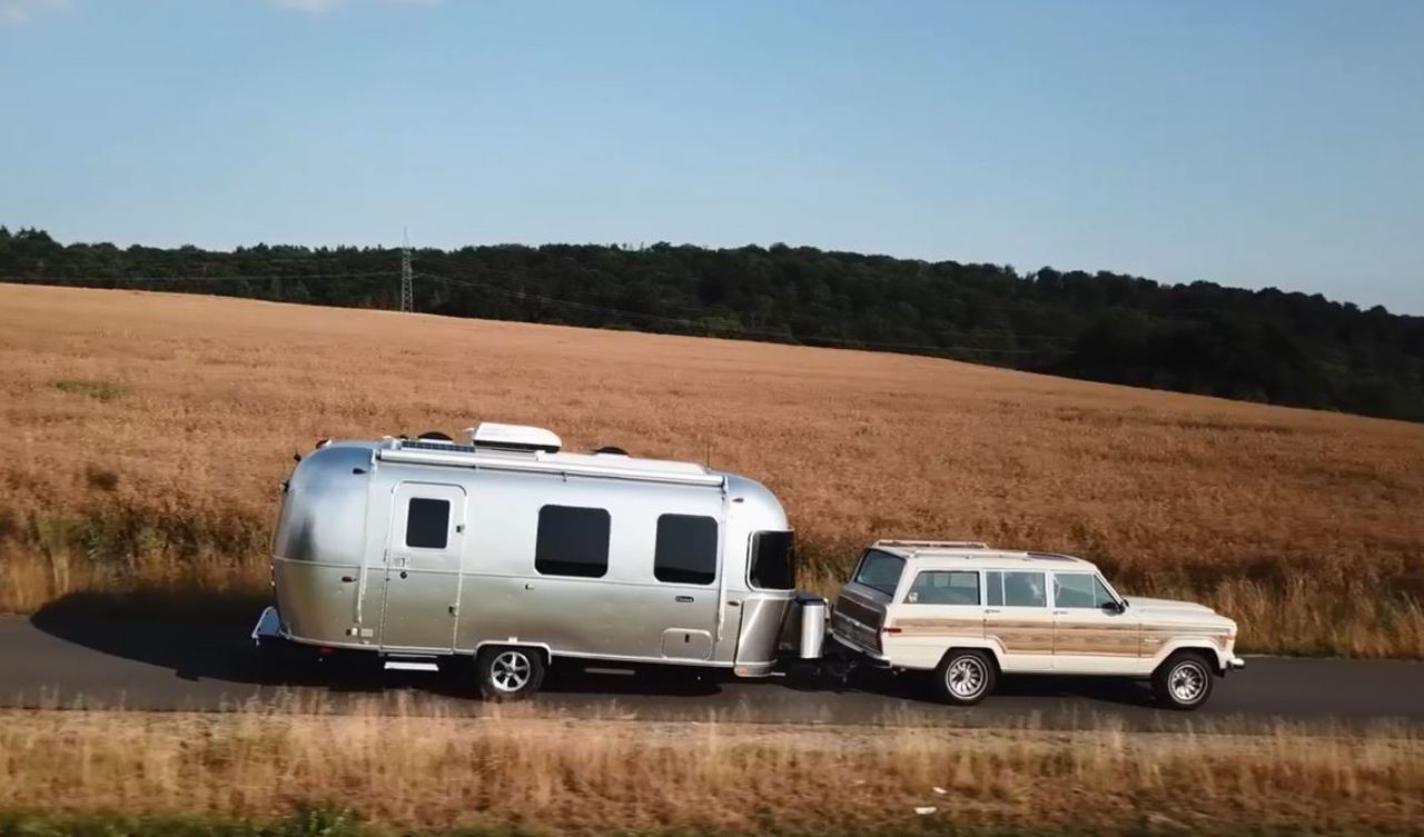 Airstream Caravel 22 | motomovie.de