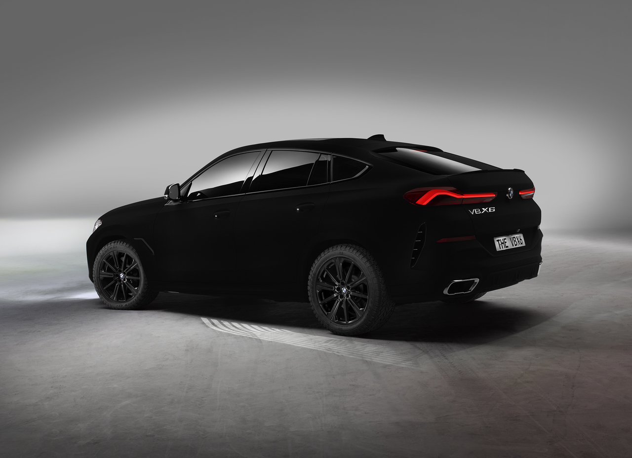 Neuer BMW X6 als spektakuläres Showcar: Weltweit erstes Fahrzeug in Vantablack®.