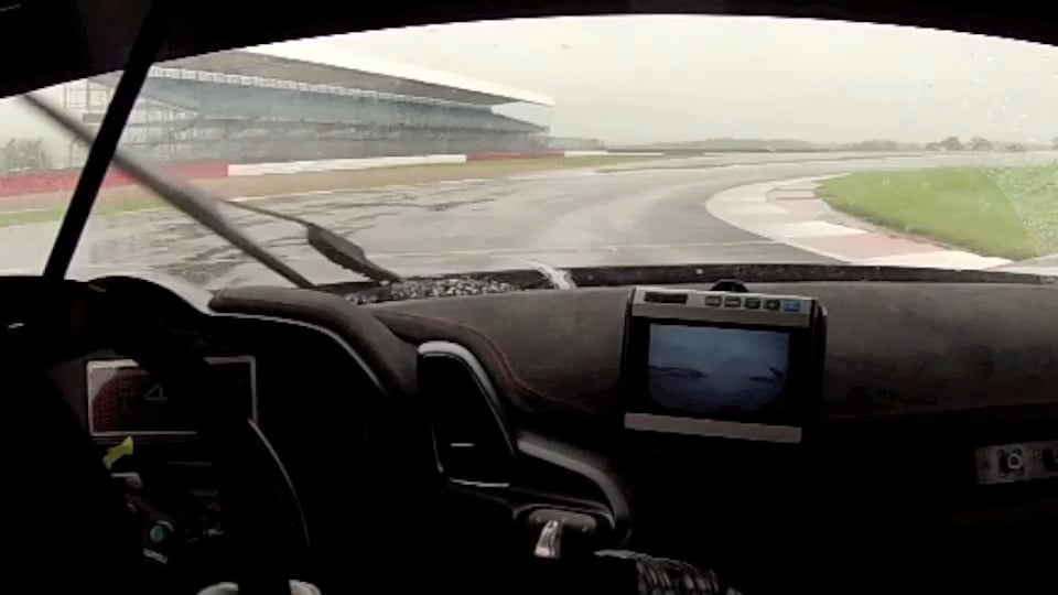 Silverstone im Regen