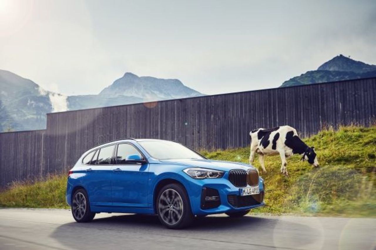 BMW News: Kompakte BMW X Modelle mit Plug-in-Hybrid-Antrieb: Der neue BMW X1 xDrive25e kommt, der neue BMW X2 xDrive25e folgt.