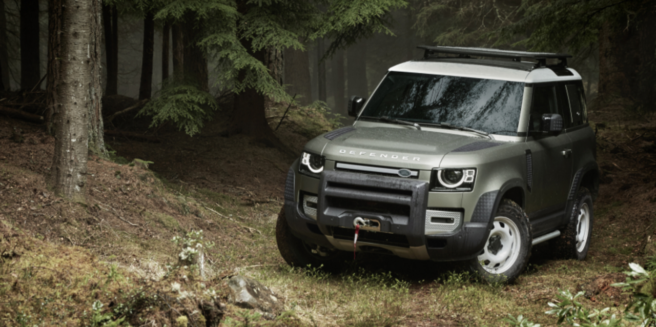 Land Rover News: Neuer Defender ganz in seinem Element: als Partner für Jäger und Naturfreunde auf der Jagd & Hund 2020.