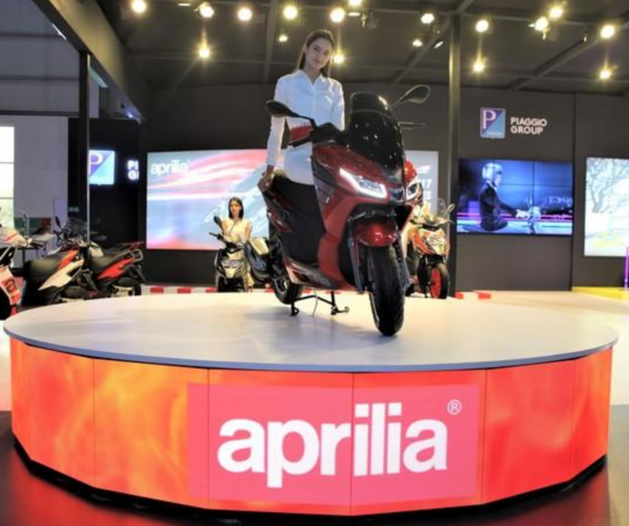Piaggio News: PRESENTATION OF THE NEW APRILIA SXR 160 SCOOTER FOR INDIAN CONSUMERS AT THE INTERNATIONAL AUTO EXPO SHOW IN DELHI